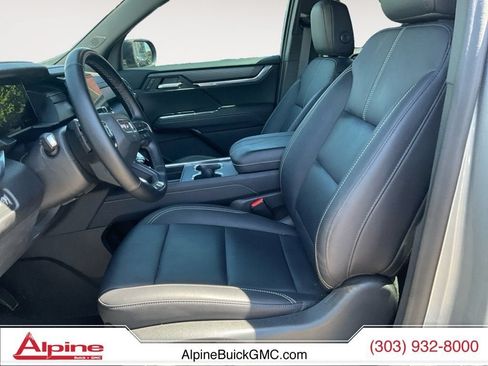 Used 2024 GMC Acadia Elevation AWD/4WD image 9
