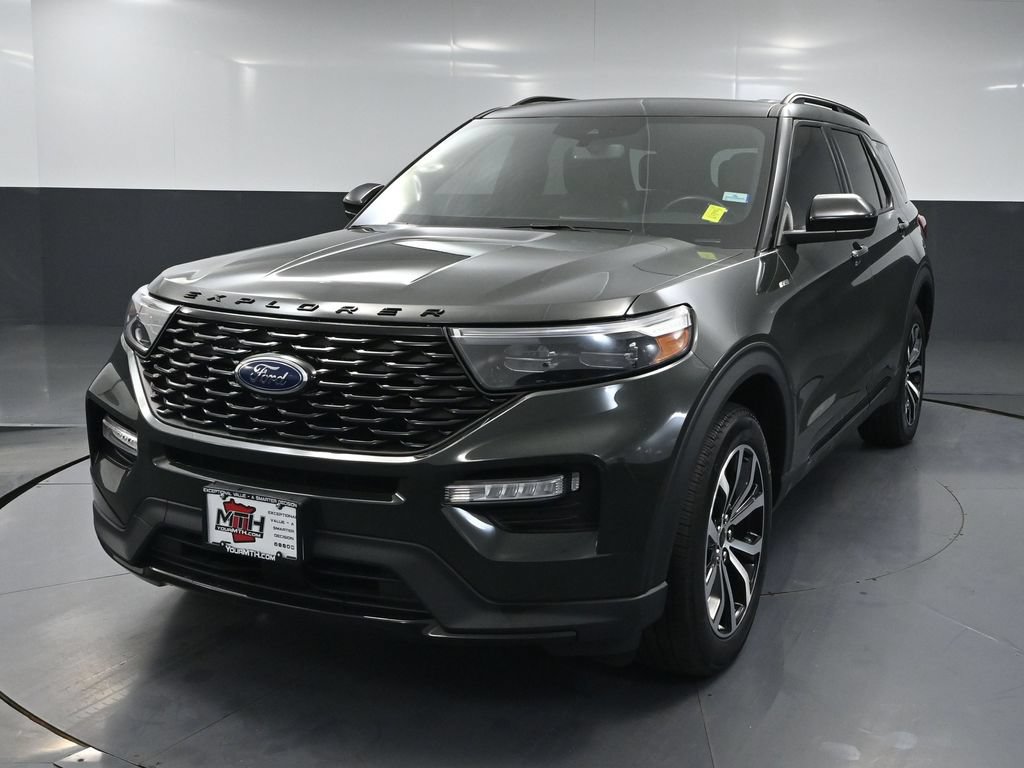Used 2023 Ford Explorer ST-Line AWD/4WD image 9