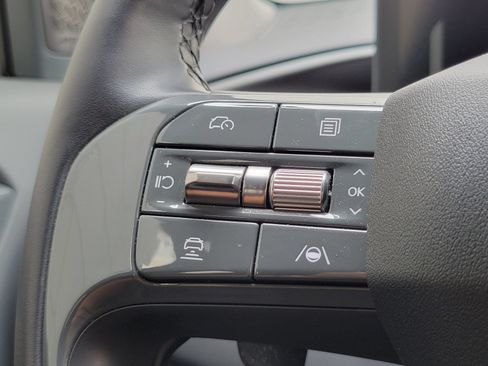 Used 2024 Kia EV9 Land AWD/4WD image 17