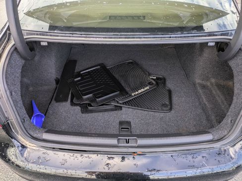 Used 2014 Volkswagen Passat 1.8T SE image 30