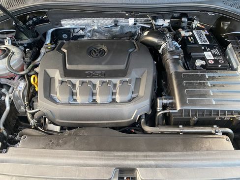 Used 2023 Volkswagen Tiguan SE R-Line FWD image 28