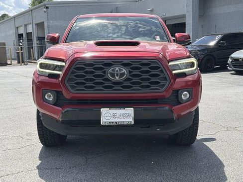 Used 2020 Toyota Tacoma TRD Sport w/ Technology Package RWD image 30