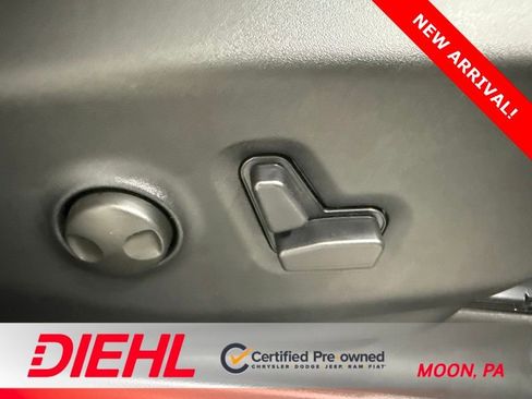 Used 2026 Chrysler Pacifica Limited w/ S Appearance Package AWD/4WD image 17