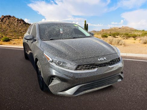 Used 2023 Kia Forte LXS w/ LXS Technology Package FWD image 1