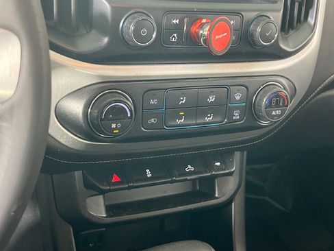 Used 2020 GMC Canyon SLE w/ Elevation Edition image 15