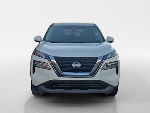 Used 2023 Nissan Rogue SV image 9