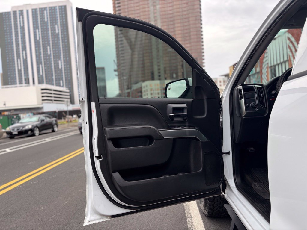 Used 2018 Chevrolet Silverado 1500 LT RWD image 14