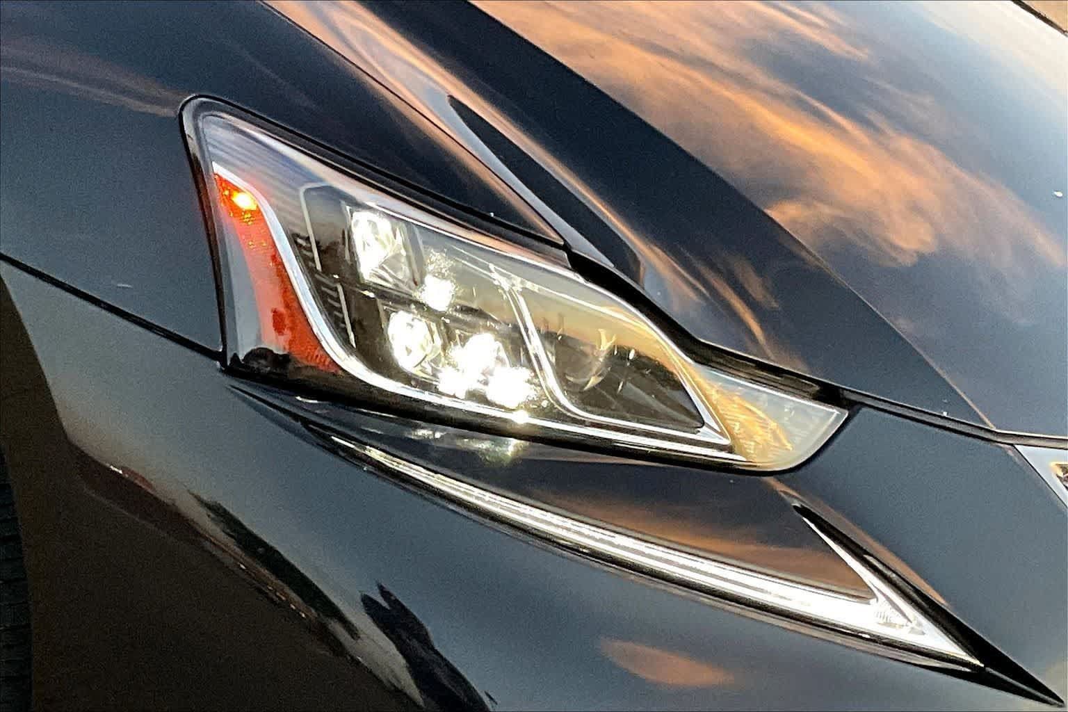 Used 2020 Lexus IS 300 F Sport w/ Blackline Edition AWD/4WD image 29
