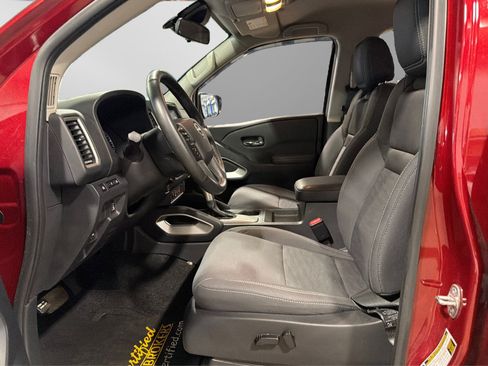 Used 2022 Nissan Frontier SV AWD/4WD image 18