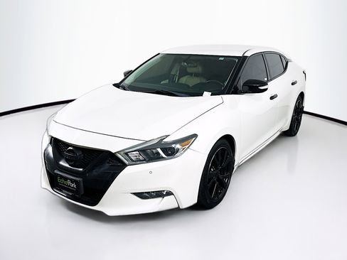 Used 2017 Nissan Maxima 3.5 SV image 3