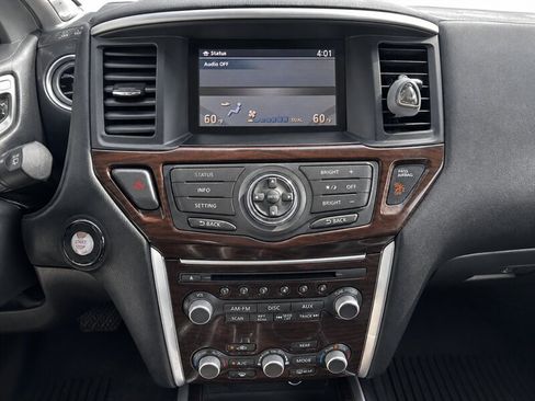 Used 2014 Nissan Pathfinder SL w/ SL Premium Package AWD/4WD image 17