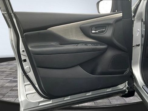 Used 2017 Nissan Murano S FWD image 20