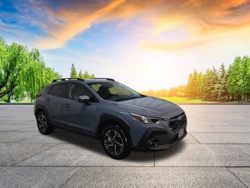 Used 2024 Subaru Crosstrek 2.0i Premium image 2