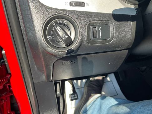 Used 2015 Dodge Journey SXT w/ Flexible Seating Group image 13