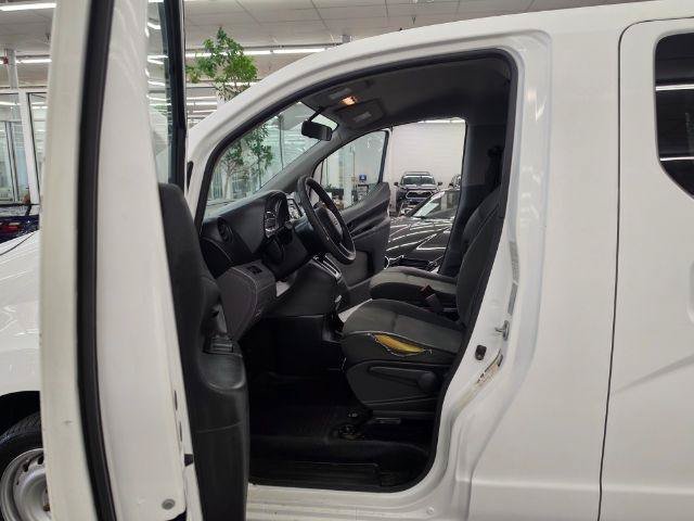 Used 2016 Chevrolet City Express LT FWD image 25