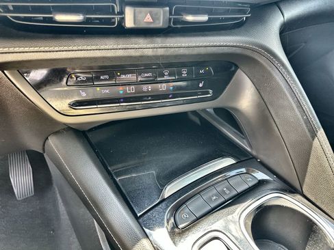 Used 2022 Buick Envision Preferred image 27