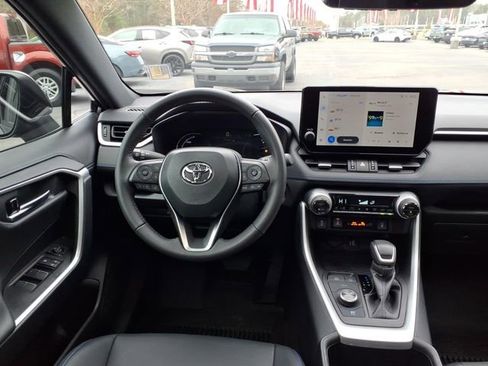 Used 2024 Toyota RAV4 XSE image 12