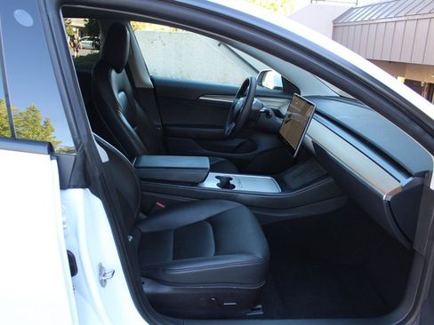 Used 2023 Tesla Model 3 Standard Range RWD image 27