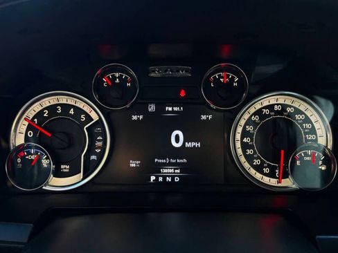 Used 2018 RAM 1500 Laramie AWD/4WD image 20