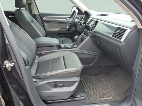 Used 2022 Volkswagen Atlas SEL R-Line image 23