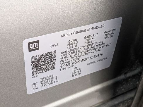 Used 2023 Chevrolet Traverse LT image 34