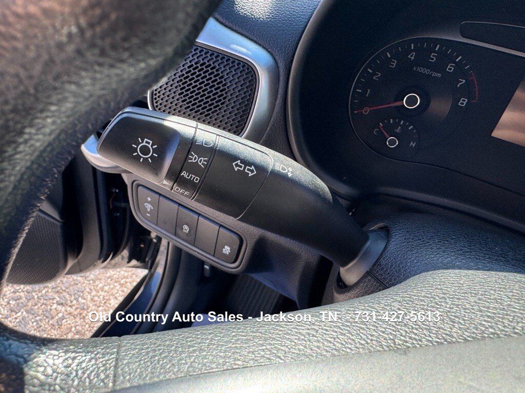 Used 2021 Kia Soul LX FWD image 31