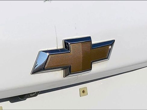 Used 2020 Chevrolet Equinox LS w/ LS Convenience Package image 10