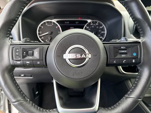 Used 2022 Nissan Rogue SL w/ SL Premium Package image 33