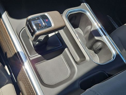 Certified 2025 Chevrolet Silverado 1500 LT Trail Boss w/ Convenience Package II AWD/4WD image 21