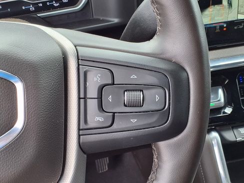 Used 2024 GMC Sierra 2500 Denali w/ Technology Package AWD/4WD image 16