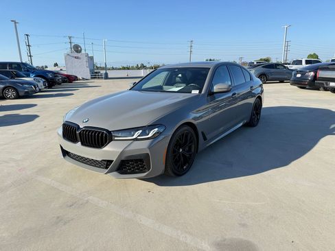 Used 2021 BMW 540i w/ M Sport Package image 1