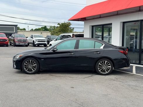 Used 2018 INFINITI Q50 Luxe w/ Essential Package (3.0T Luxe) RWD image 3