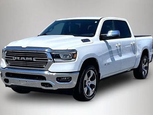 Used 2023 RAM 1500 Laramie AWD/4WD image 2