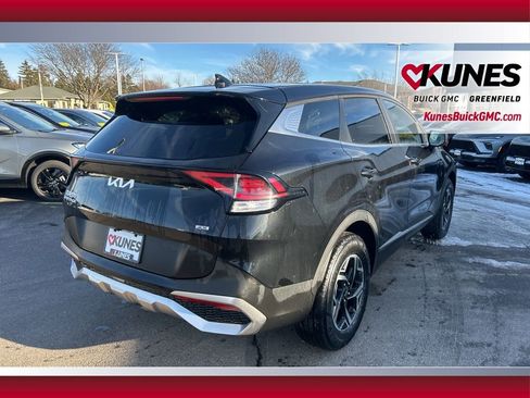 Used 2024 Kia Sportage LX image 9