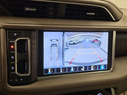 Used 2021 GMC Yukon XL Denali w/ Denali Premium Package AWD/4WD image 36