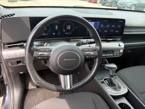Used 2025 Hyundai Kona SEL AWD/4WD image 10