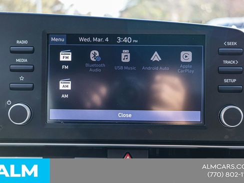 Used 2025 Hyundai Elantra SE FWD image 31