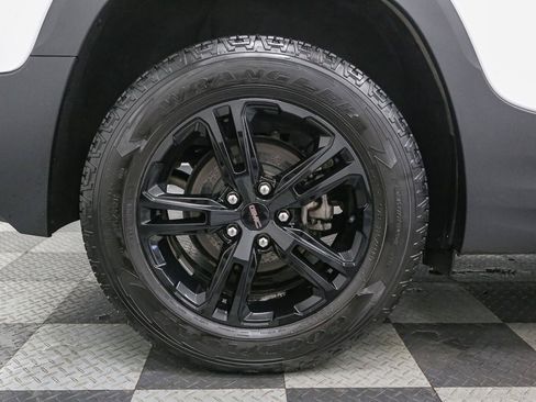 Used 2023 GMC Terrain AT4 AWD/4WD image 20