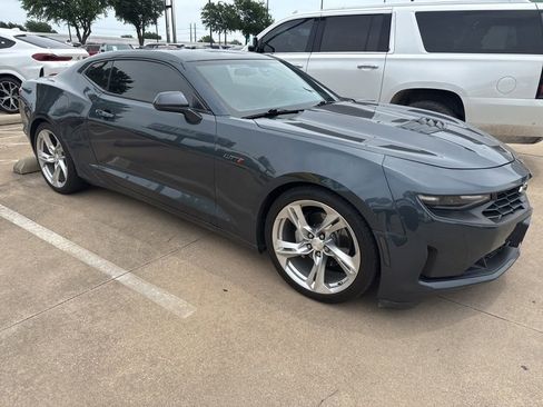 Used 2020 Chevrolet Camaro LT RWD image 3