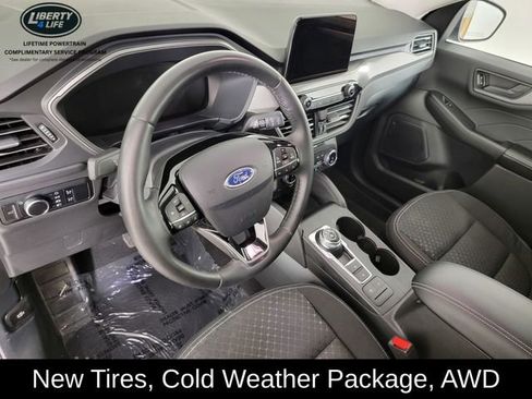 Used 2023 Ford Escape Active AWD/4WD image 12