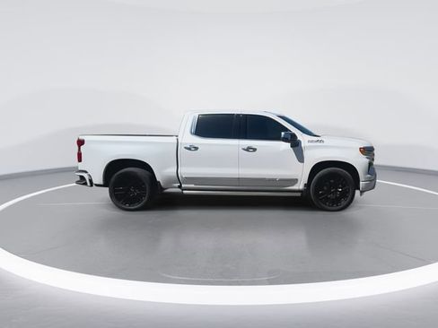Used 2023 Chevrolet Silverado 1500 High Country w/ High Country Premium Package image 13