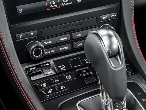 Used 2025 Porsche 718 Cayman GTS image 26