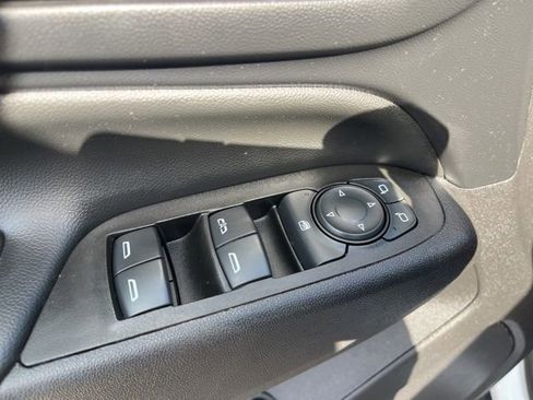 Used 2021 Chevrolet Equinox LT image 19