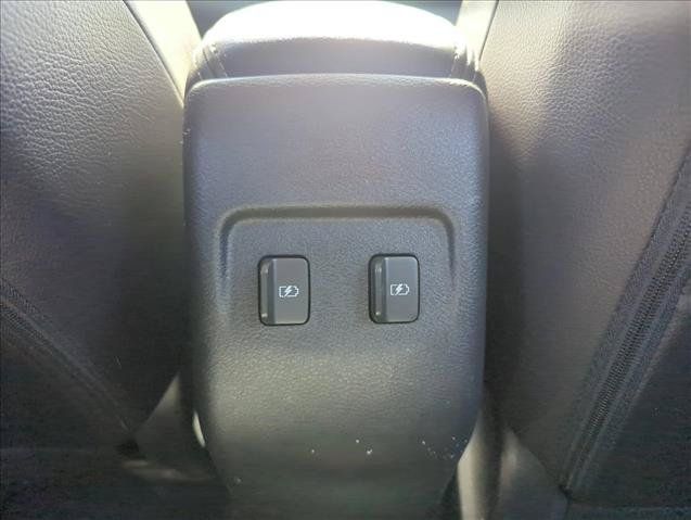 Used 2023 Nissan Kicks SR w/ SR Premium Package FWD image 20