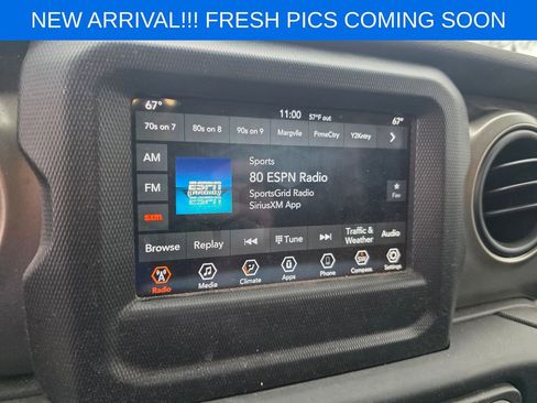 Used 2019 Jeep Wrangler Sport image 9