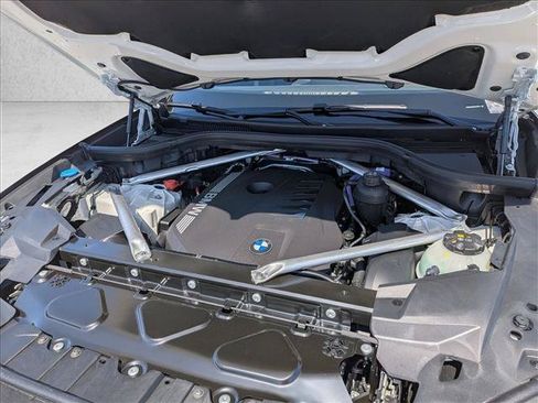 New 2026 BMW X5 xDrive40i w/ Off-Road Package AWD/4WD image 17