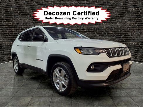 Used 2022 Jeep Compass Latitude AWD/4WD image 1