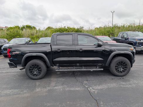 Used 2024 Chevrolet Colorado Trail Boss w/ Advanced Trailering Package AWD/4WD image 8