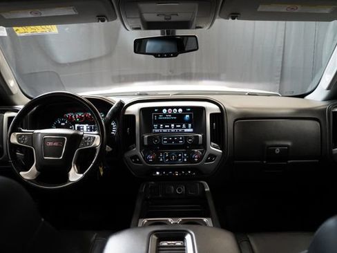 Used 2018 GMC Sierra 2500 SLT w/ Duramax Plus Package AWD/4WD image 16