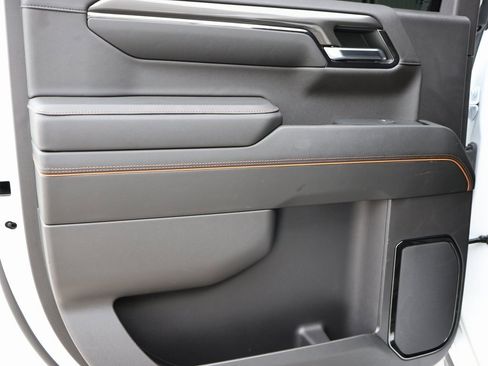 Used 2024 GMC Sierra 1500 AT4 w/ Technology Package image 16